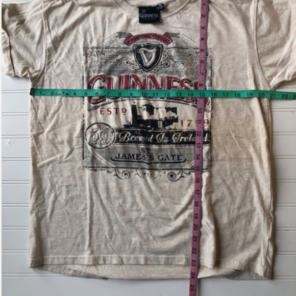 Guiness Official Merchandise St. James Gate Relaxed Fit Slight Cuff T Shirt M - Picture 2 of 8